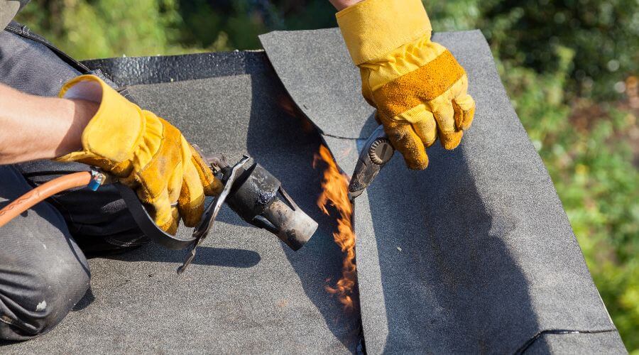 Expert Emergency Roof Repairs services in Oxbow, ME