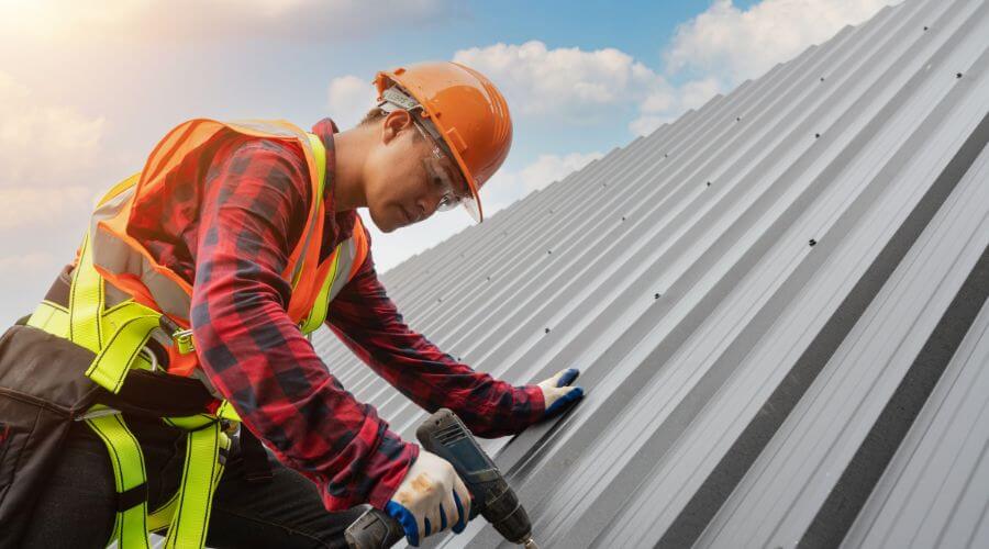 Owens Corning roofing contractor in Oxbow, ME